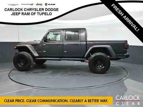 Used 2022 Jeep Gladiator Rubicon w/ Safety Group AWD/4WD image 11