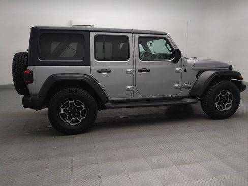 Used 2018 Jeep Wrangler Unlimited Sport S image 10