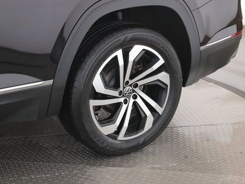 Used 2022 Volkswagen Atlas SEL image 14