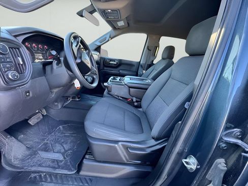 Used 2020 Chevrolet Silverado 1500 Custom w/ Custom Value Package AWD/4WD image 22