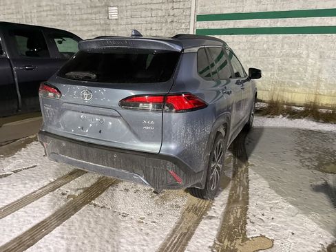 Used 2024 Toyota Corolla Cross XLE image 4