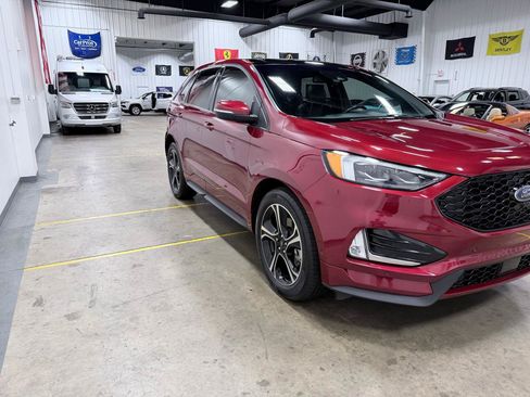 Used 2019 Ford Edge ST w/ Equipment Group 401A AWD/4WD image 18