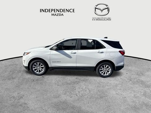 Used 2021 Chevrolet Equinox LS w/ LS Convenience Package image 6