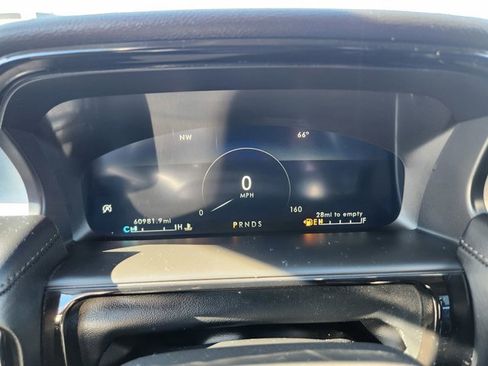 Used 2021 Lincoln Nautilus Standard w/ Equipment Group 101A image 25