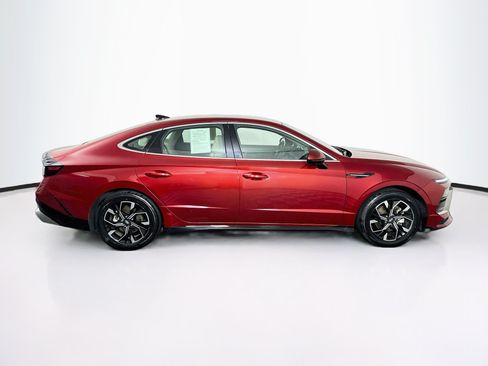 Used 2025 Hyundai Sonata SEL FWD image 10