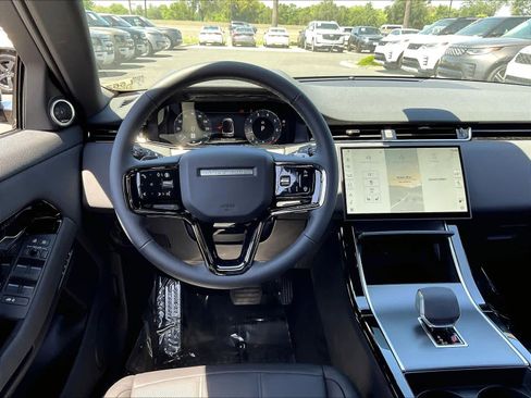 New 2026 Land Rover Range Rover Evoque S image 15