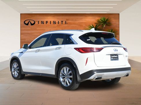Used 2020 INFINITI QX50 Luxe w/ Navigation Package image 5