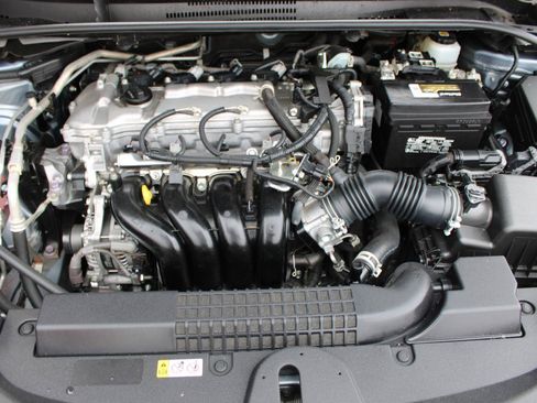 Used 2022 Toyota Corolla LE FWD image 46