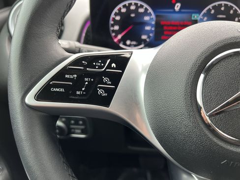 Certified 2025 Mercedes-Benz GLB 250 4MATIC image 19