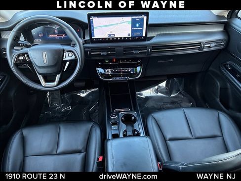 Certified 2023 Lincoln Corsair AWD w/ Rear Removable Package Tray image 23