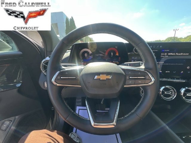 Used 2025 Chevrolet Blazer EV LT AWD/4WD image 17