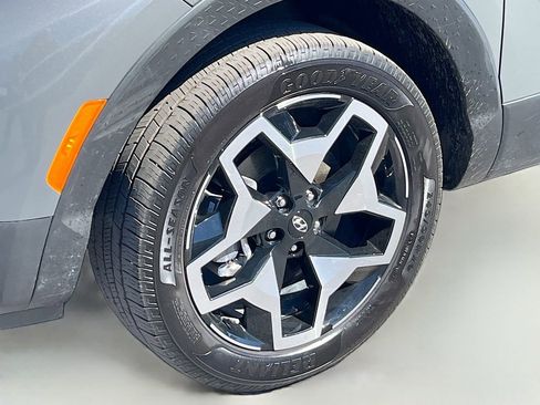 Used 2024 Hyundai Santa Cruz Limited AWD/4WD image 32