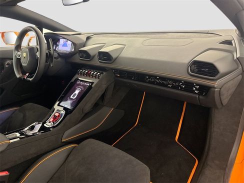Used 2023 Lamborghini Huracan Tecnica image 30