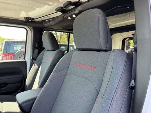 New 2026 Jeep Wrangler Unlimited Rubicon AWD/4WD image 14