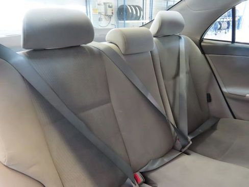 Used 2012 Toyota Corolla LE w/ Premium Pkg image 21