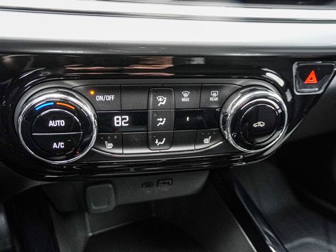 New 2025 Chevrolet Trax LT w/ Driver Confidence Package image 36