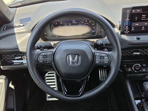 Certified 2025 Honda Accord Sport image 27