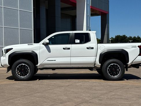 New 2026 Toyota Tacoma TRD Off-Road AWD/4WD image 7