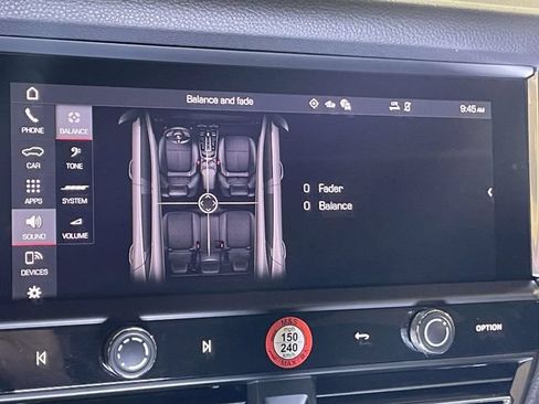 Certified 2026 Porsche Macan AWD/4WD image 34