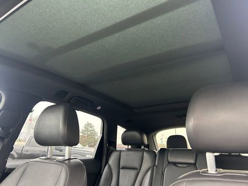 Used 2017 Audi Q7 3.0T Premium Plus w/ Premium Plus Package image 29