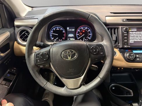 Used 2017 Toyota RAV4 Limited image 10