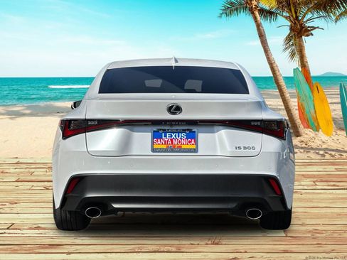 Used 2023 Lexus IS 300 w/ Premium Package RWD image 5