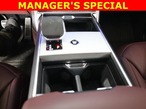 Used 2025 Land Rover Range Rover SE AWD/4WD image 29