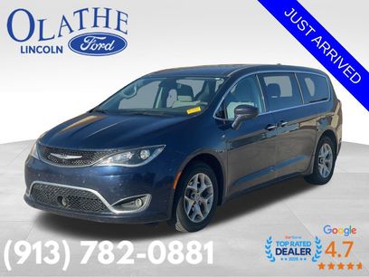 Used 2020 Chrysler Pacifica Touring w/ Tire & Wheel Group