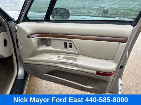 Used 1997 Oldsmobile 88 Royale LS image 9