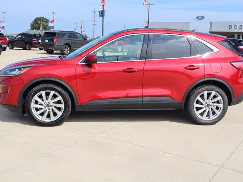 Used 2022 Ford Escape Titanium w/ Titanium Elite Package image 9