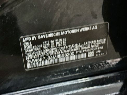 Used 2021 BMW 330i xDrive Sedan AWD/4WD image 27
