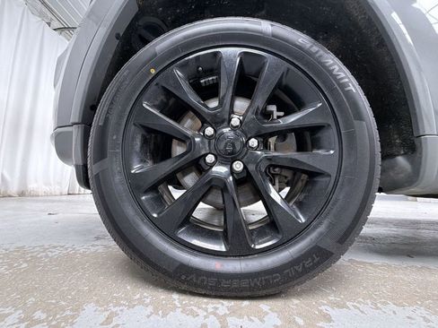 Used 2021 Jeep Grand Cherokee Laredo X AWD/4WD image 14