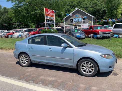 Used 2007 MAZDA MAZDA3 i Touring FWD image 1