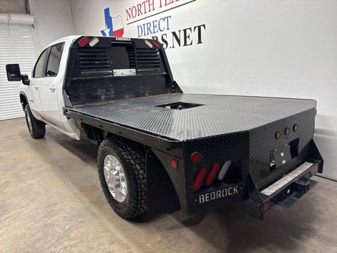 Used 2022 Chevrolet Silverado 2500 LT w/ Convenience Package image 8