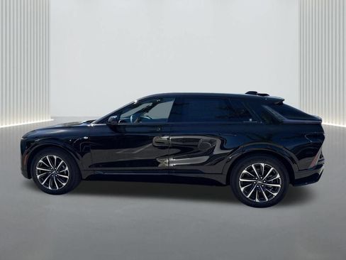 New 2026 Cadillac Lyriq Sport AWD/4WD image 8