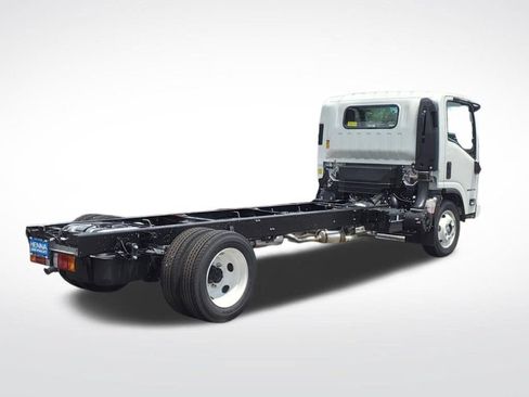 New 2025 Chevrolet Low Cab Forward 5500XG RWD image 4