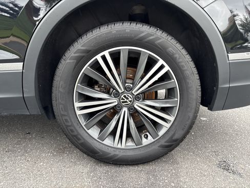 Used 2024 Volkswagen Tiguan Wolfsburg Edition FWD image 14