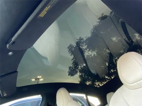 Used 2021 Tesla Model S Plaid image 13