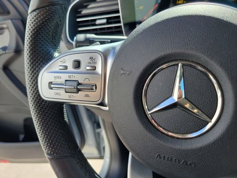 Used 2023 Mercedes-Benz GLS 450 4MATIC image 27