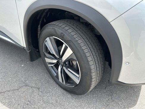Certified 2023 Nissan Rogue SL w/ SL Premium Package AWD/4WD image 8