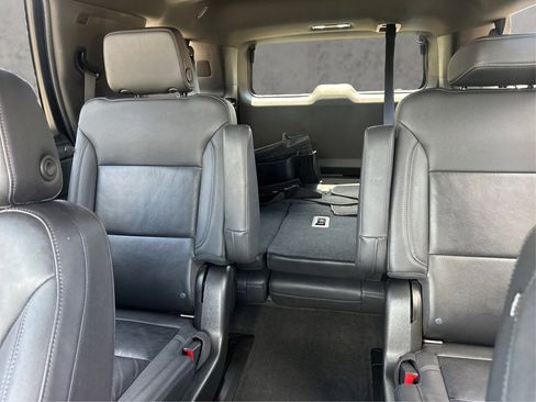 Used 2021 Chevrolet Tahoe LT w/ LT Signature Package AWD/4WD image 24