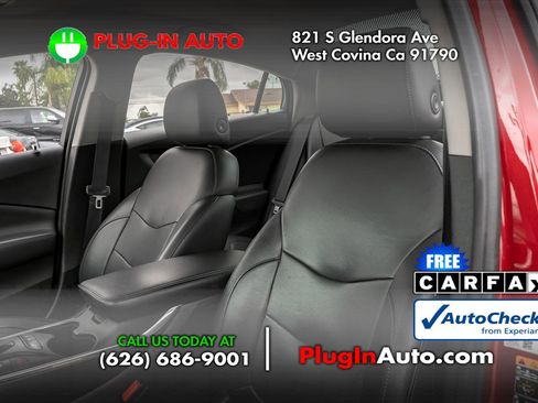 Used 2018 Chevrolet Volt Premier w/ Driver Confidence Package image 6