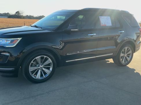 Used 2018 Ford Explorer Limited image 5