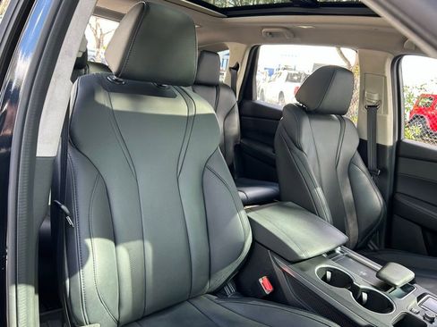 Used 2023 Acura MDX SH-AWD image 41