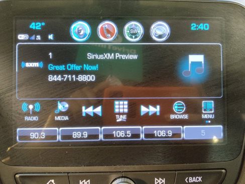 Used 2018 Chevrolet Malibu LT w/ Leather Package image 25