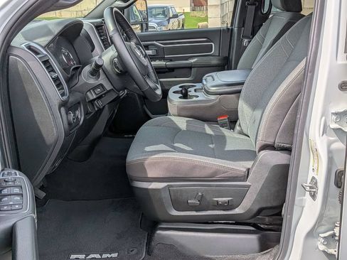 Used 2024 RAM 2500 Big Horn w/ Night Edition AWD/4WD image 10
