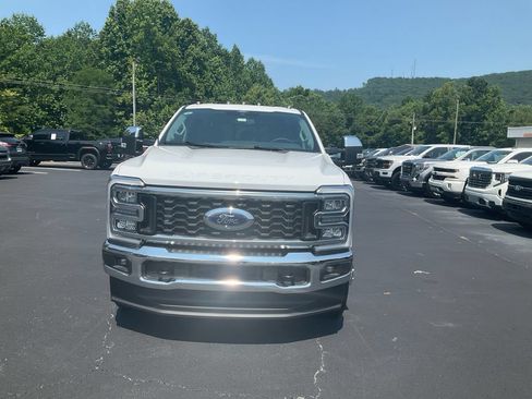New 2026 Ford F350 Lariat w/ Chrome Package AWD/4WD image 2
