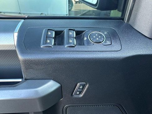 Used 2017 Ford F150 XLT w/ Equipment Group 302A Luxury image 11