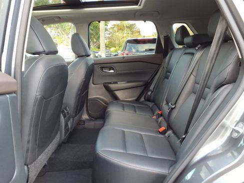 Certified 2023 Nissan Rogue SL w/ SL Premium Package image 18