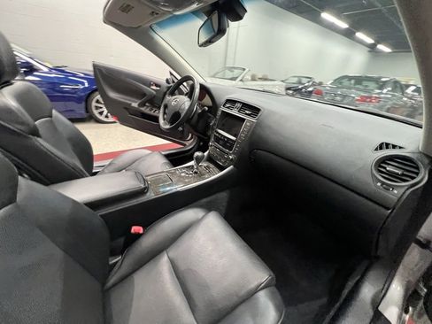 Used 2010 Lexus IS 350C image 33